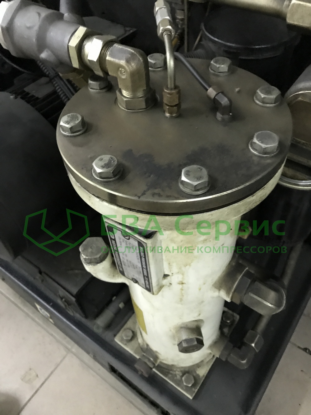 obsluzhivanie_vintovogo_kompressora_ingersoll_rand_ssr_mh11_03