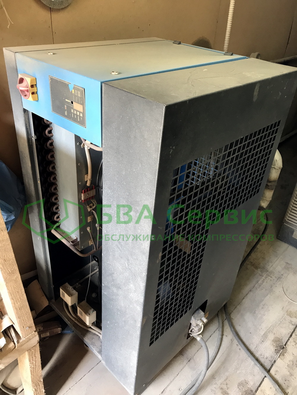 osmotr_vintovogo_kompressora_atlas_copco_ga30_02