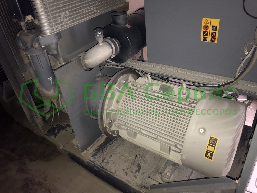 osmotr_vintovogo_kompressora_atlas_copco_ga30_03