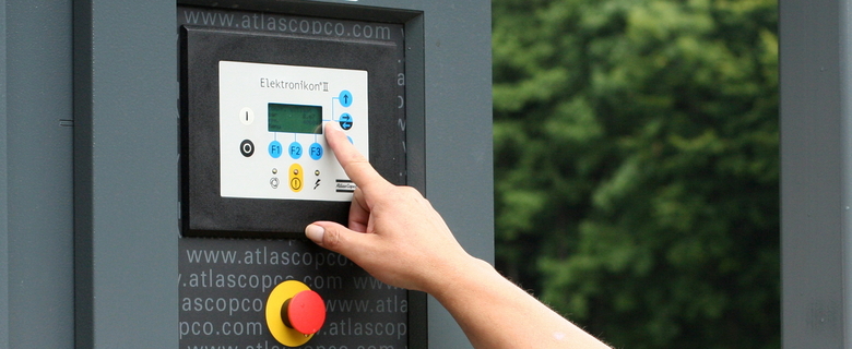 Индикация ошибок на блоке управления Atlas Copco Elektronikon II